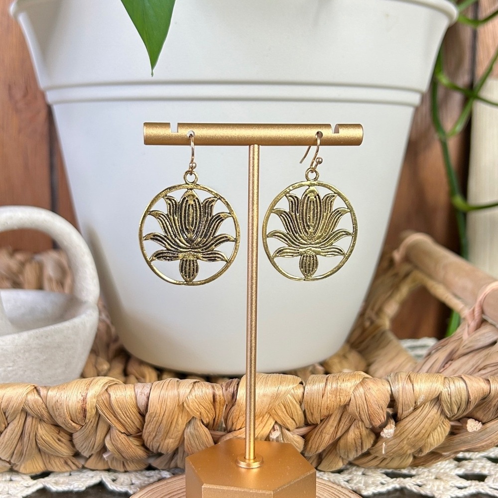 Bohemian Gold‎ Tone Lotus Flower Dangle Earrings Round Filigree Boho Jewelry